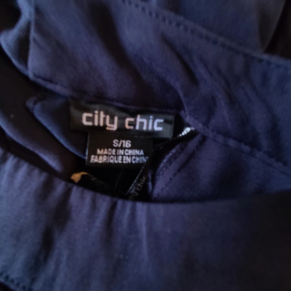 CITY CHIC + Nordstrom Navy Blue Cut Out V-neck Split Sleeve Tie Back 16 - Picture 8 of 12